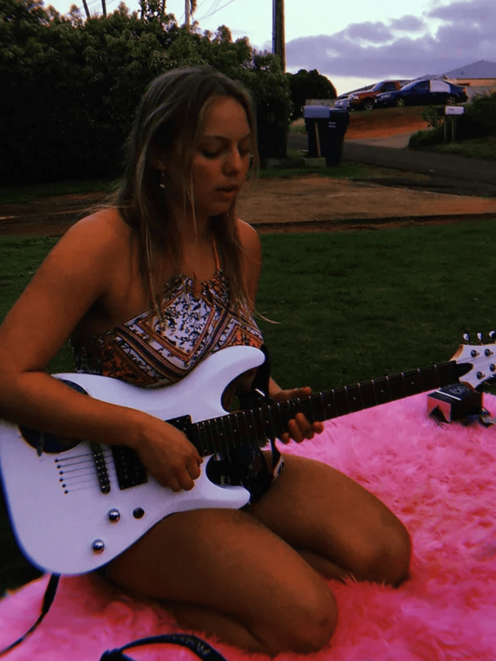 Laura De Amorim Professional Bio